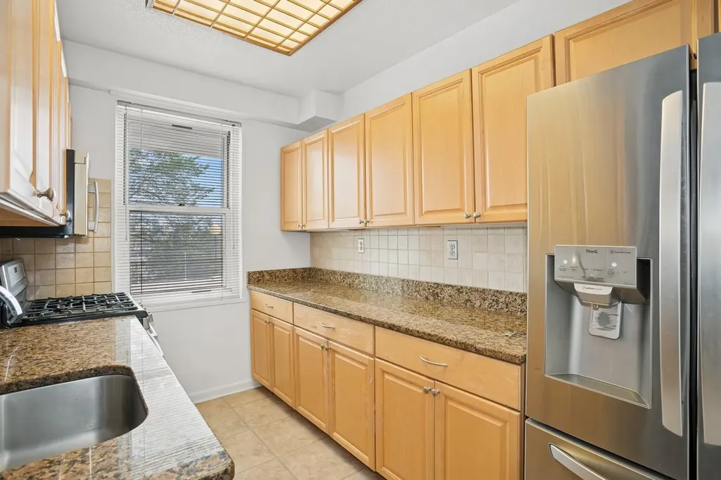 2400 Johnson Avenue Bronx NY 10463