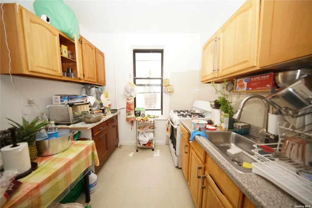 40-45 99th Street Corona NY 11368