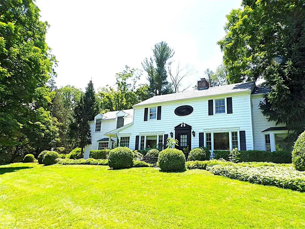 4 Bittersweet Lane Mount Kisco NY 10549