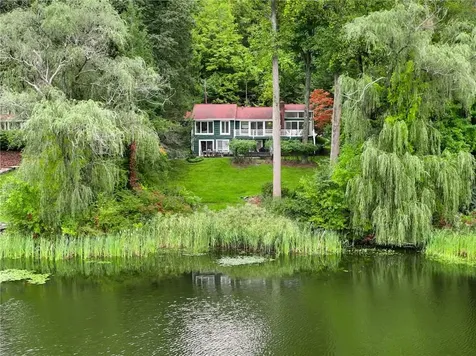 38 Bishop Park Road Pound Ridge NY 10576
