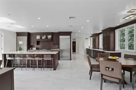 383 Woodlands Road Harrison NY 10528