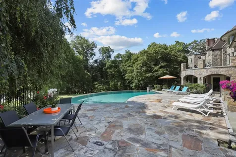 383 Woodlands Road Harrison NY 10528