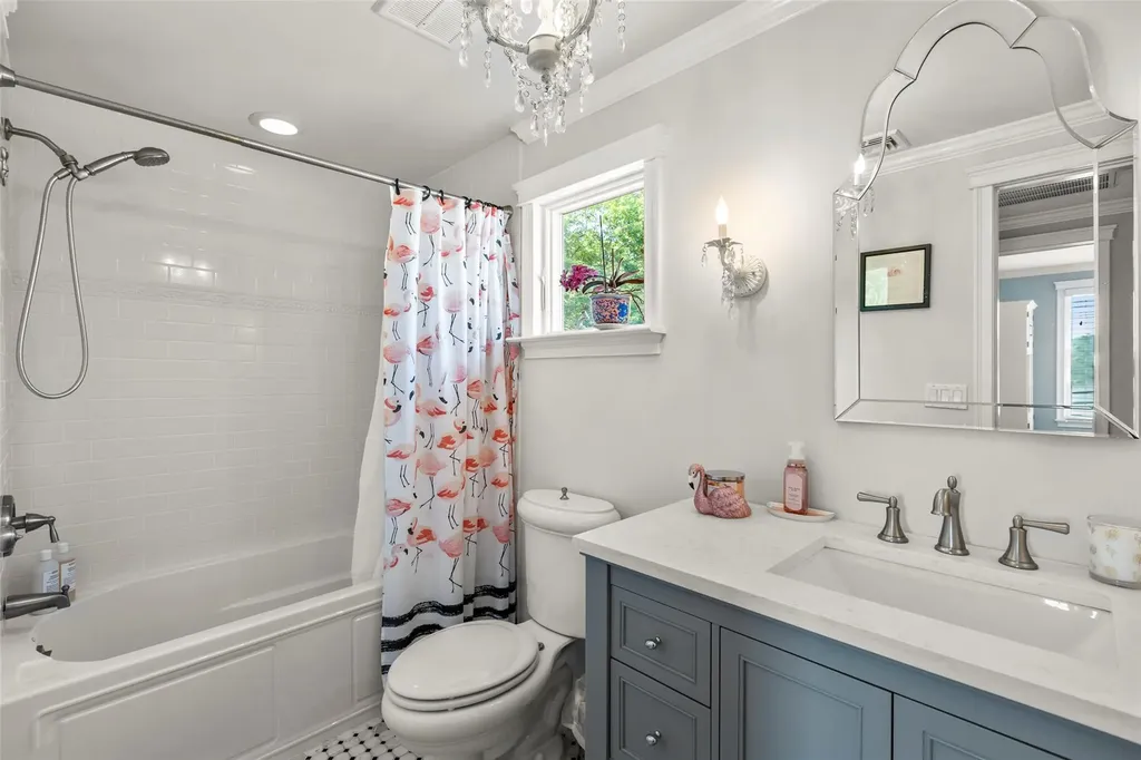 16 Dyke Road Setauket NY 11733