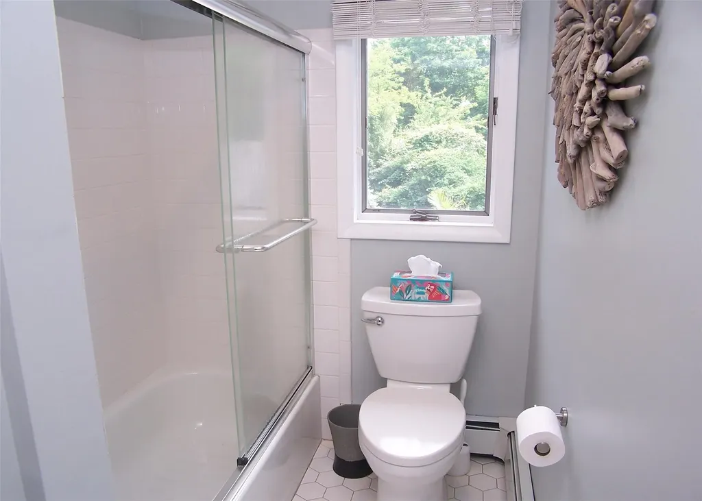 1778 Spur Drive S Islip NY 11751