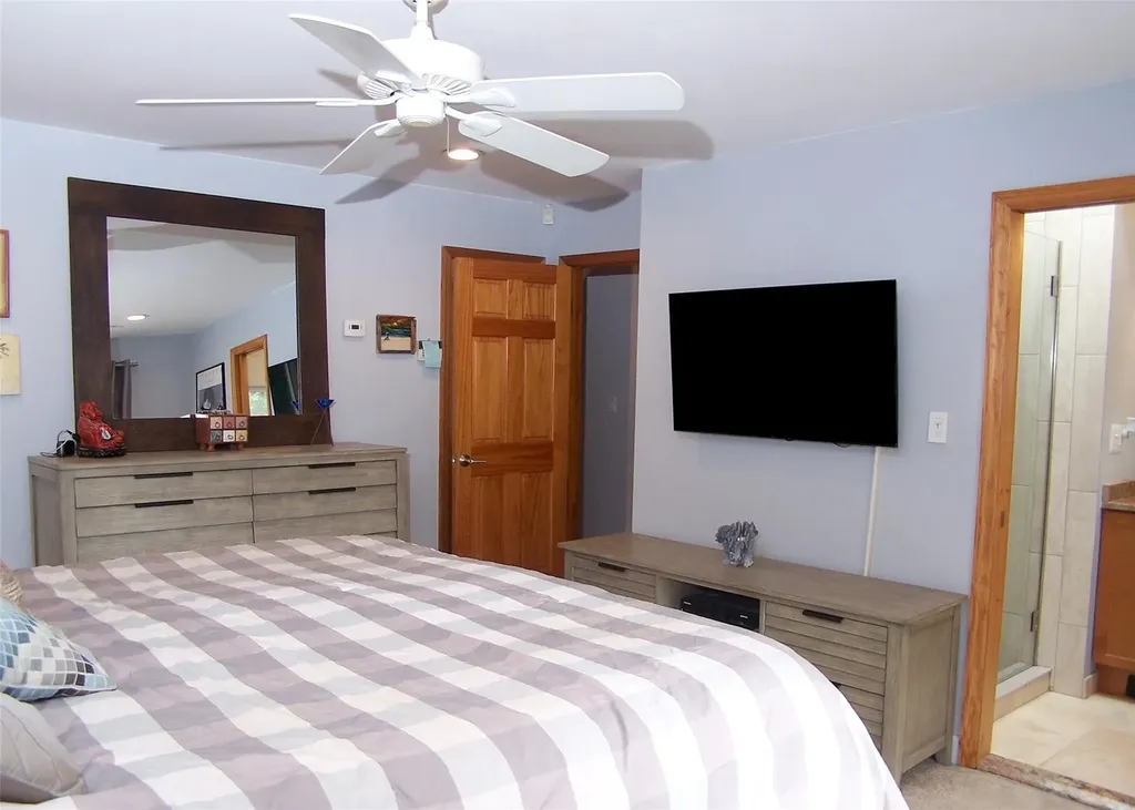 1778 Spur Drive S Islip NY 11751