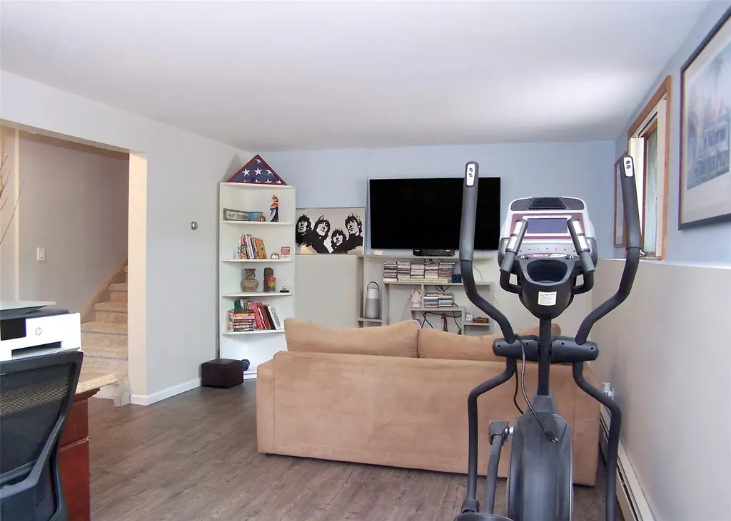 1778 Spur Drive S Islip NY 11751