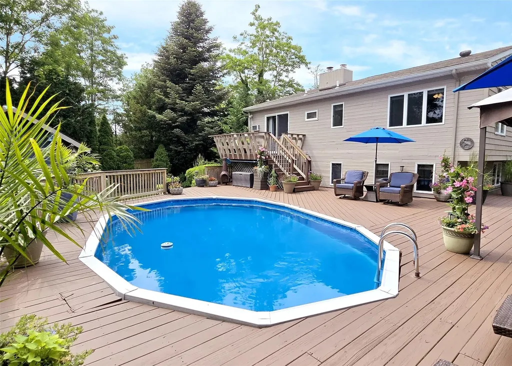 1778 Spur Drive S Islip NY 11751