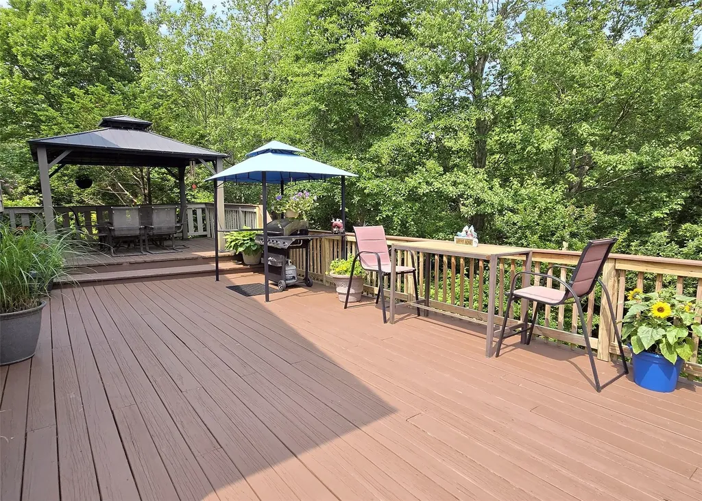 1778 Spur Drive S Islip NY 11751