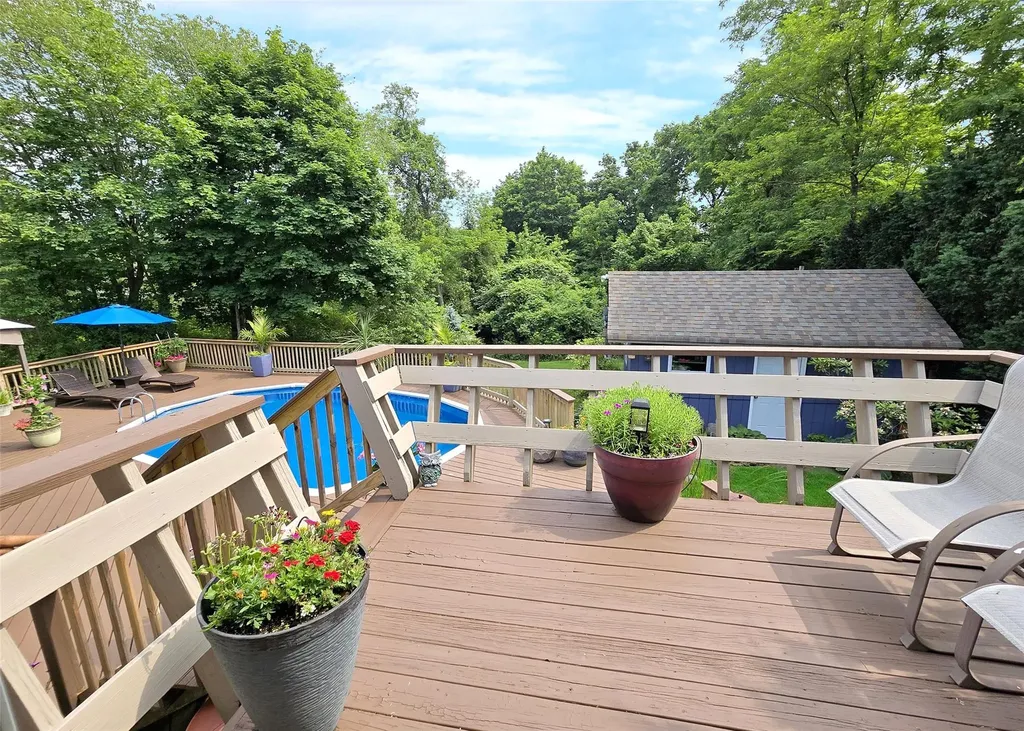 1778 Spur Drive S Islip NY 11751