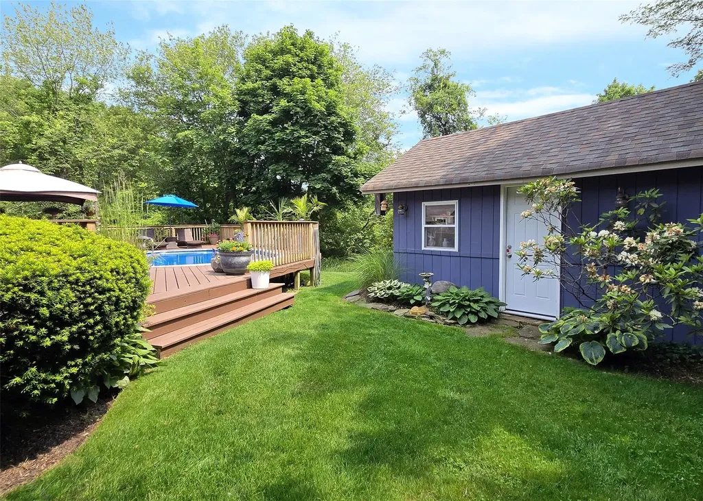 1778 Spur Drive S Islip NY 11751