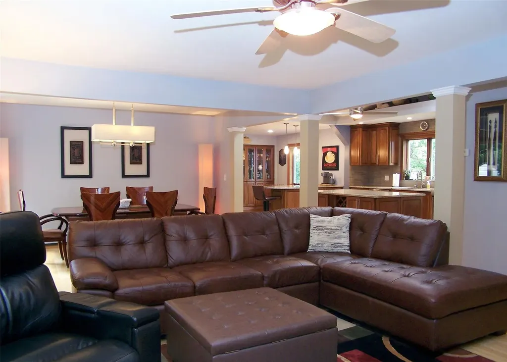 1778 Spur Drive S Islip NY 11751