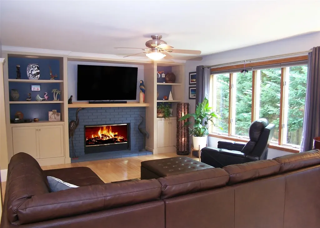1778 Spur Drive S Islip NY 11751