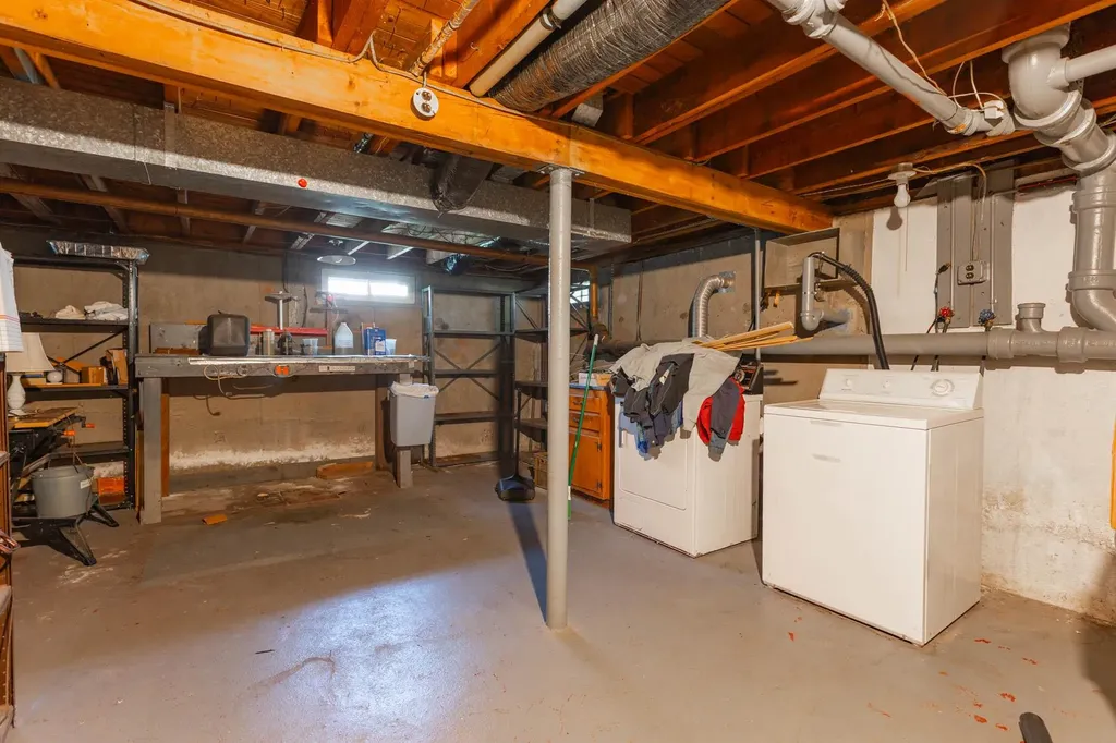 1668 Manatuck Boulevard Bay Shore NY 11706