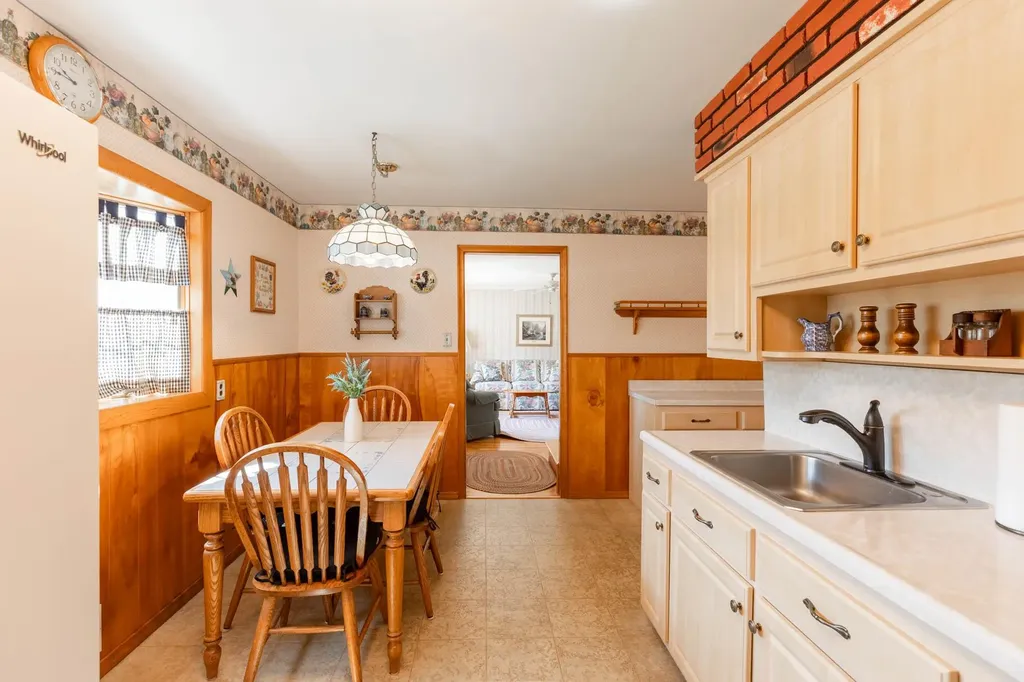 1668 Manatuck Boulevard Bay Shore NY 11706