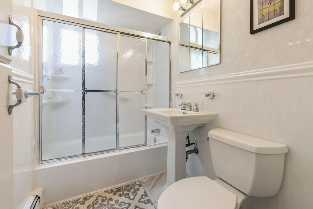 14 Cobble Lane Levittown NY 11756