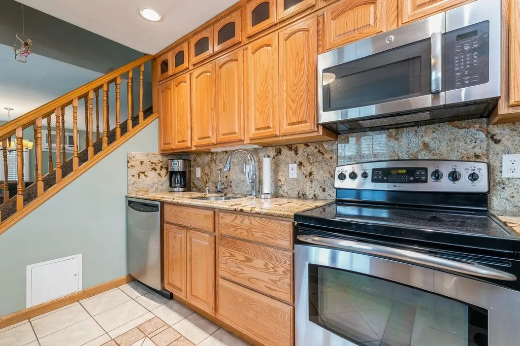 14 Cobble Lane Levittown NY 11756