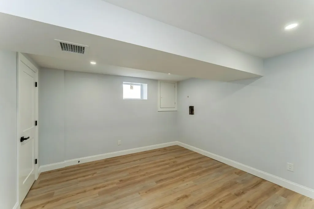 237 Linden Avenue Westbury NY 11590