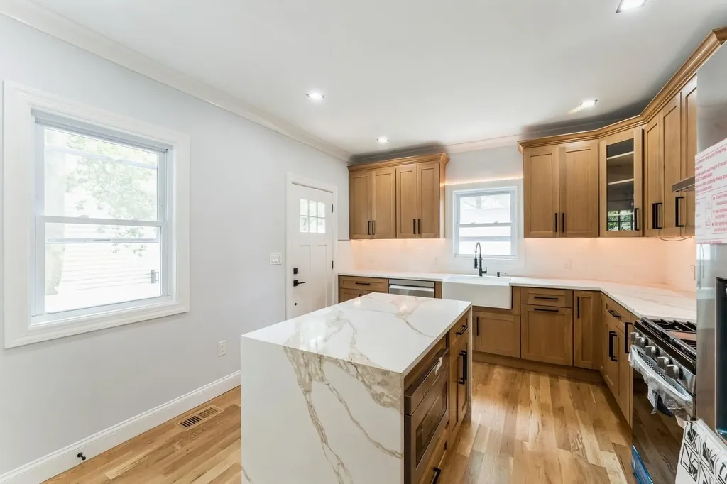 237 Linden Avenue Westbury NY 11590