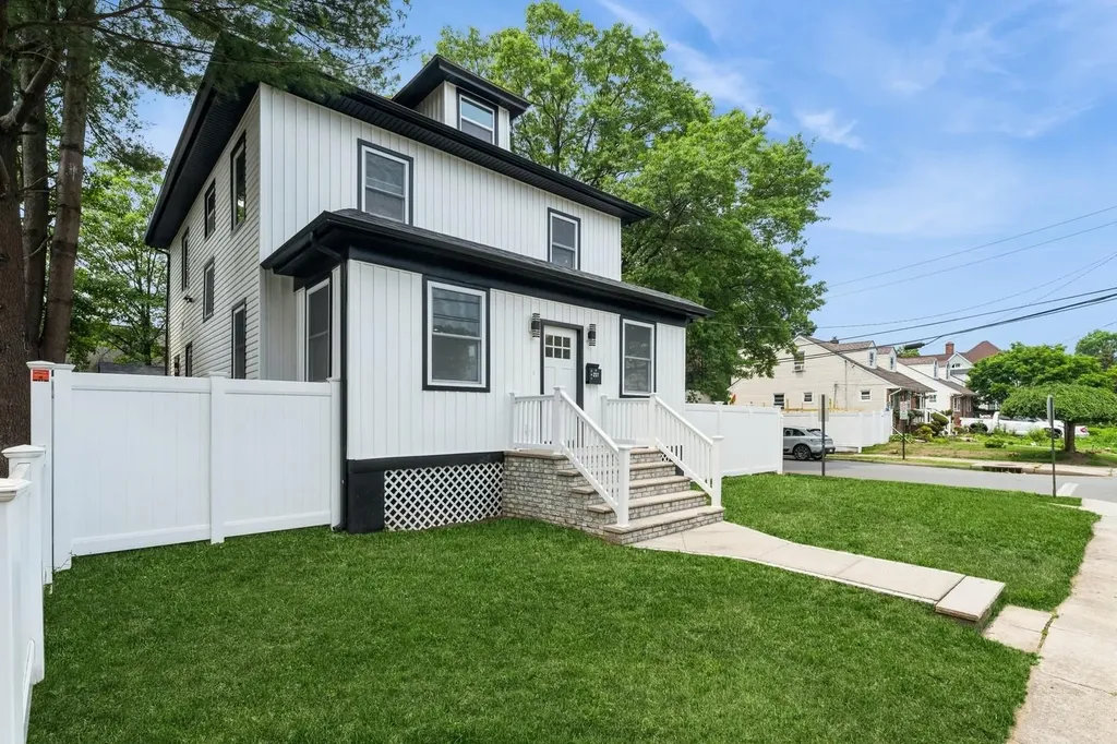 237 Linden Avenue Westbury NY 11590