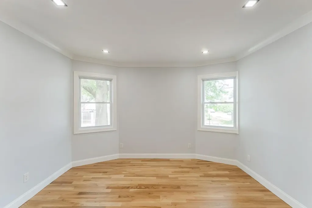 237 Linden Avenue Westbury NY 11590