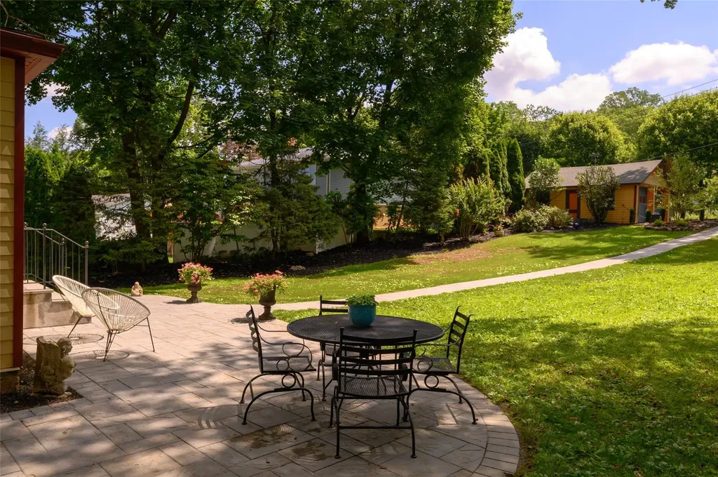33 Ridge Road Ardsley NY 10502