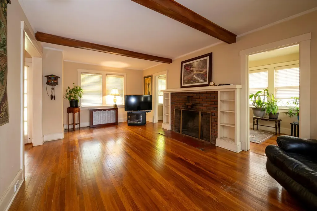 11 Ogden Avenue White Plains NY 10605