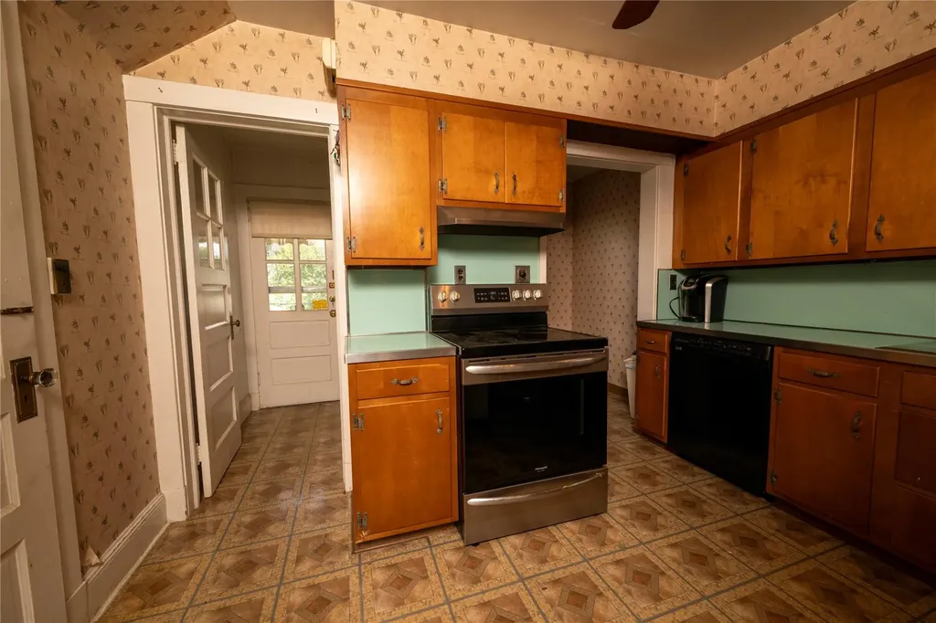 11 Ogden Avenue White Plains NY 10605
