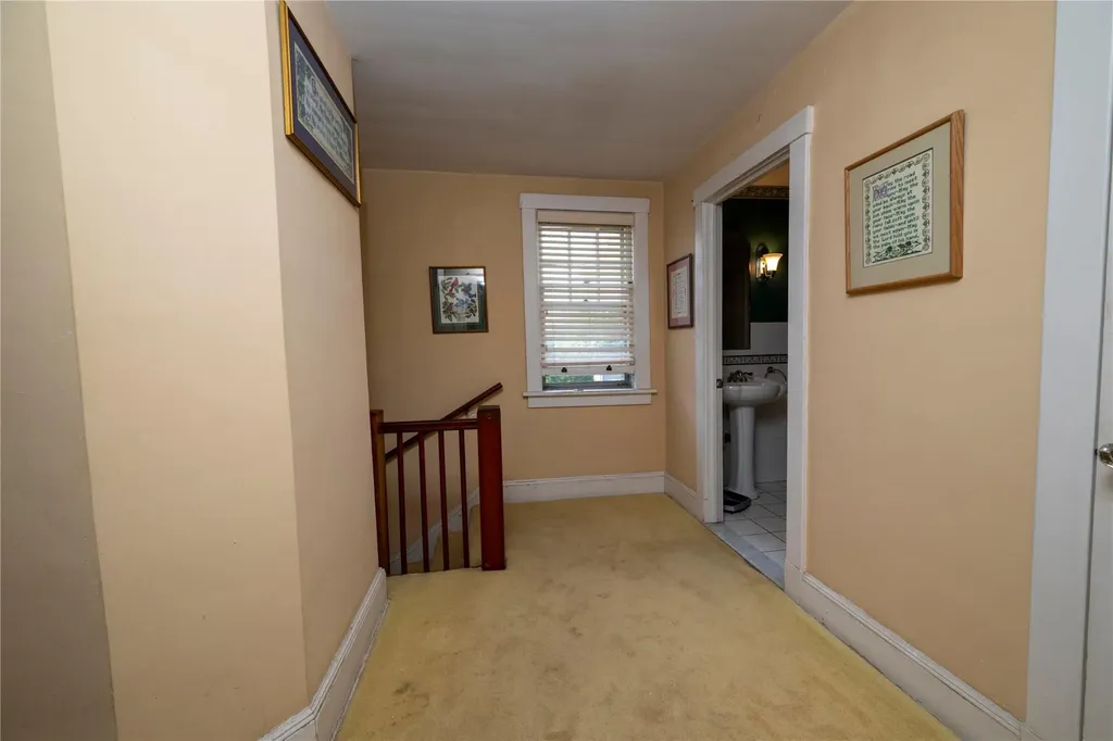 11 Ogden Avenue White Plains NY 10605
