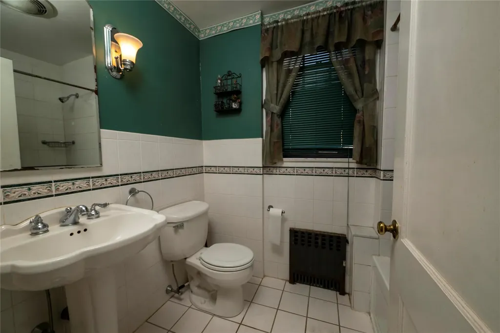 11 Ogden Avenue White Plains NY 10605