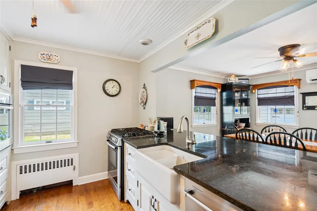 3160 Birch Place Wantagh NY 11793