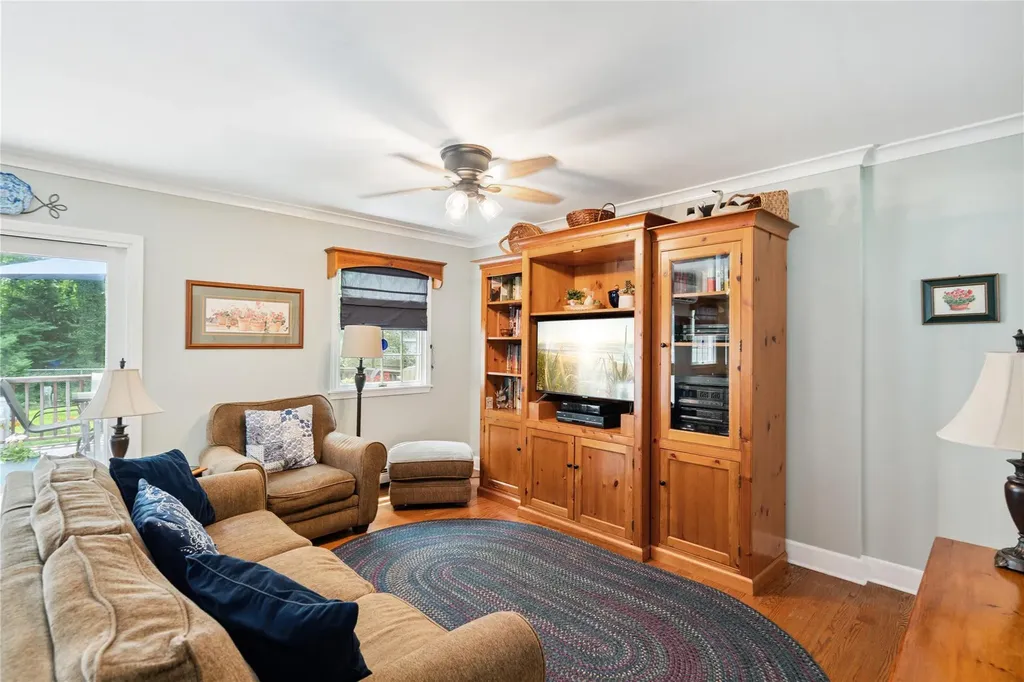 3160 Birch Place Wantagh NY 11793