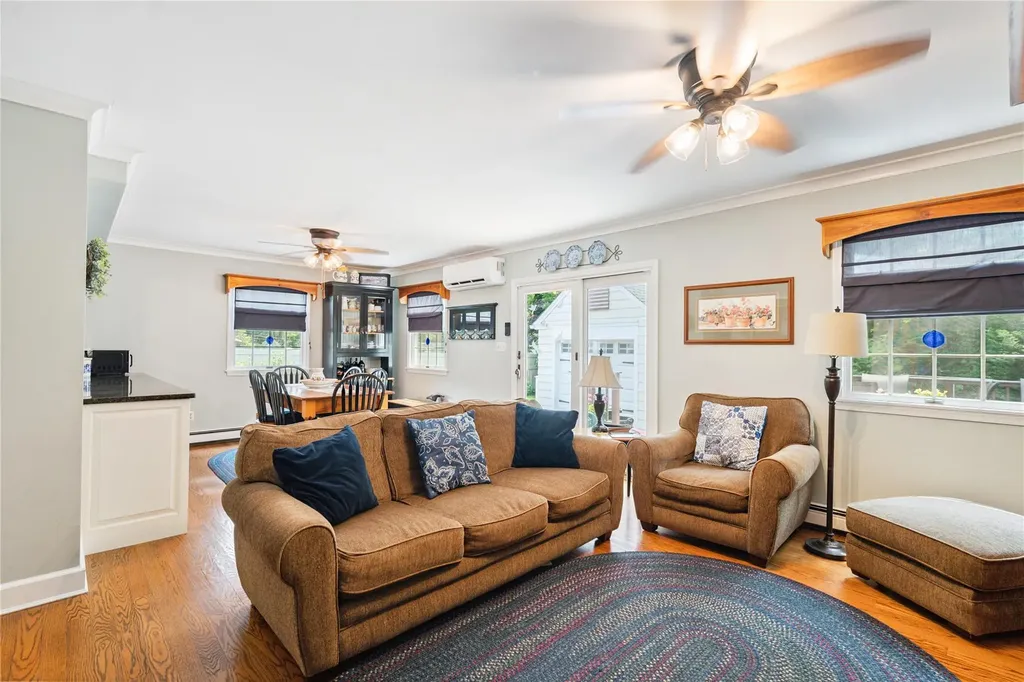 3160 Birch Place Wantagh NY 11793