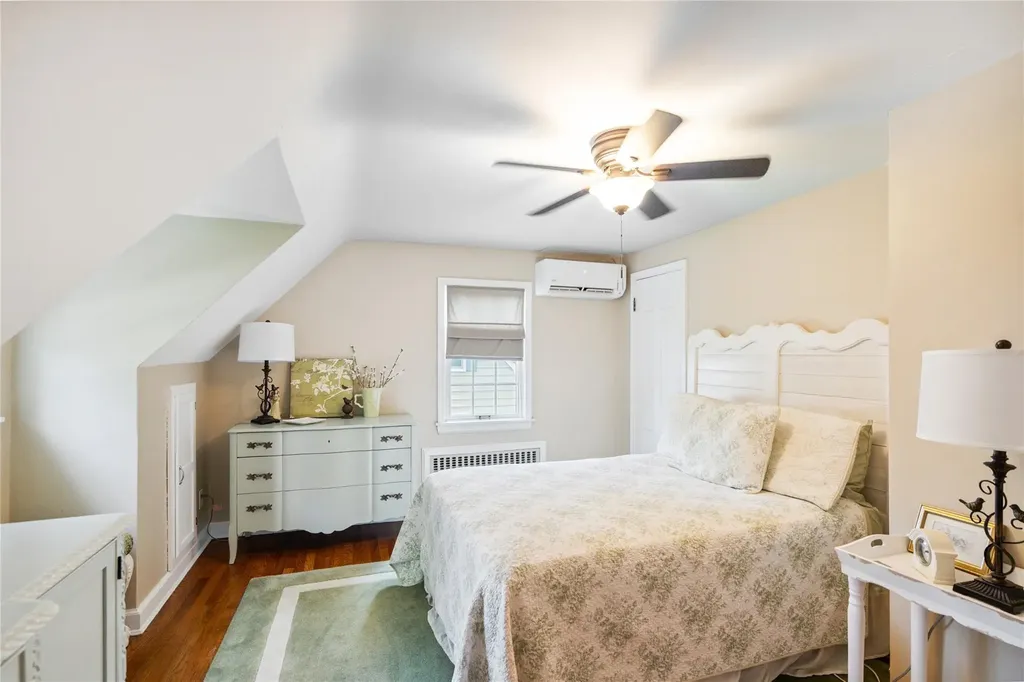 3160 Birch Place Wantagh NY 11793