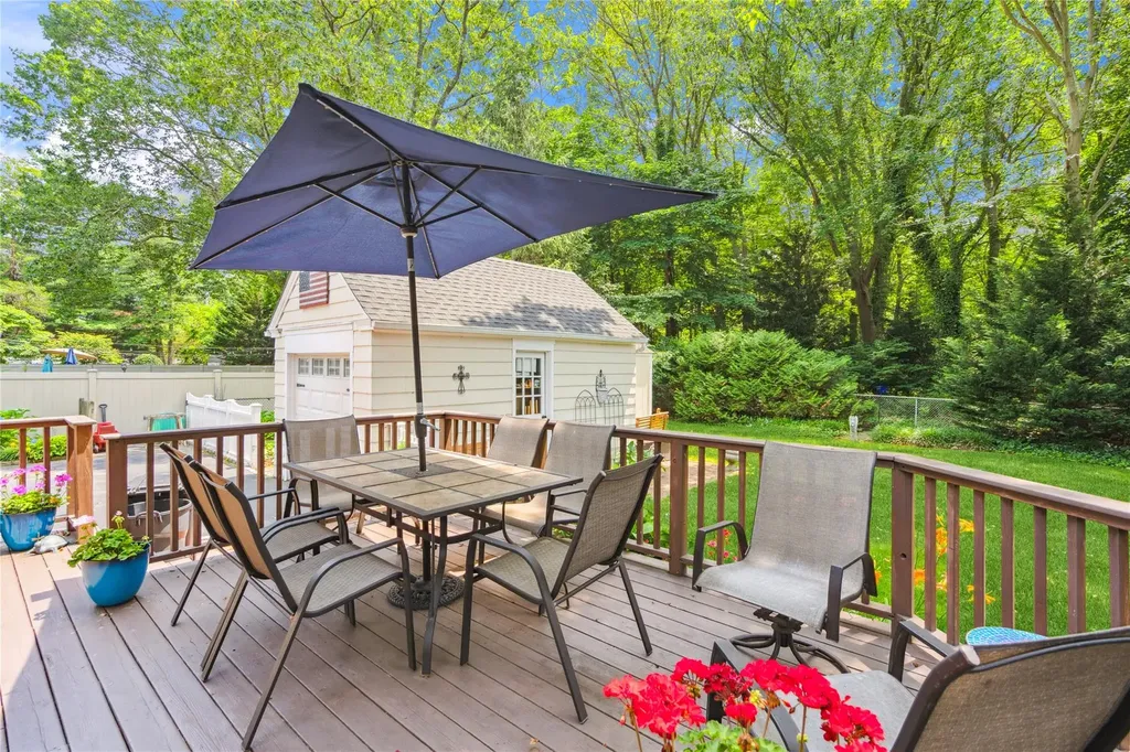 3160 Birch Place Wantagh NY 11793