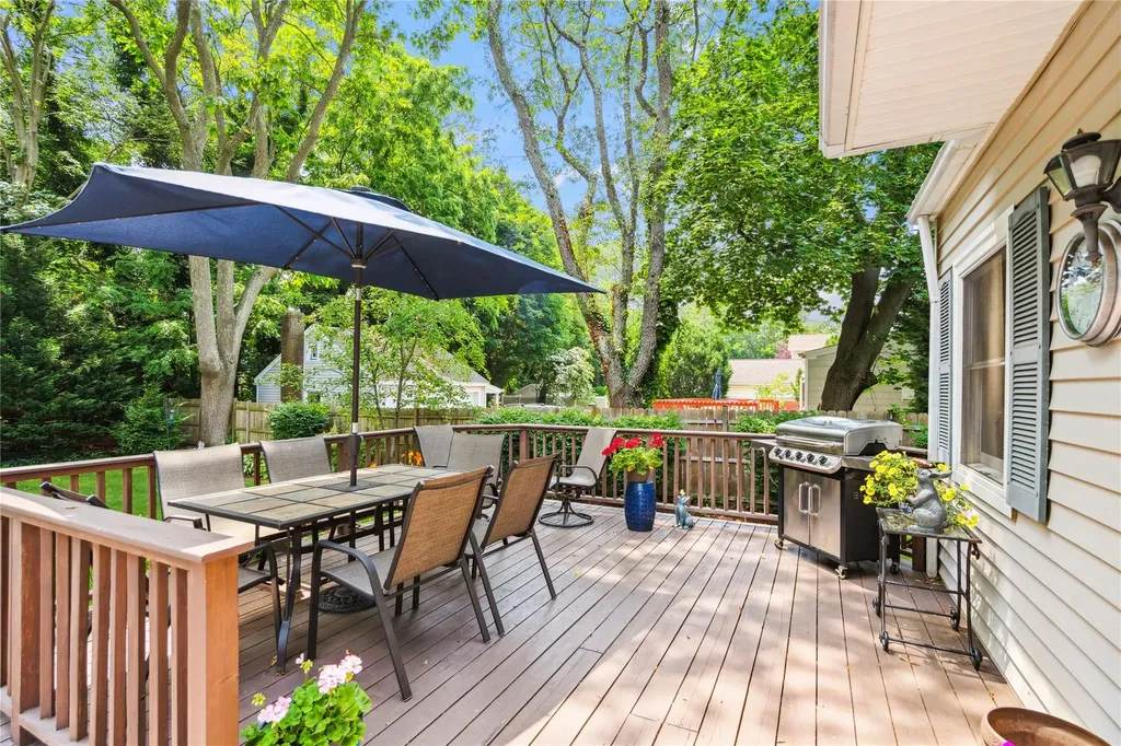 3160 Birch Place Wantagh NY 11793