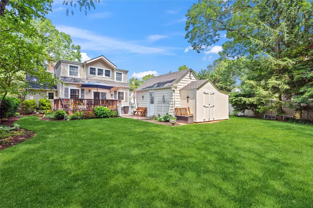 3160 Birch Place Wantagh NY 11793