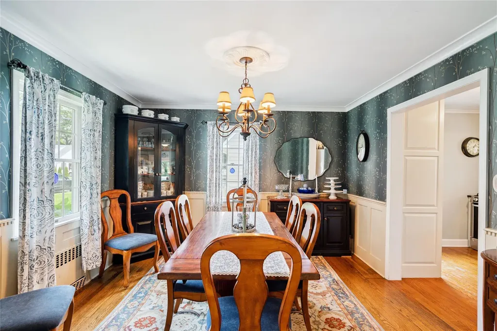 3160 Birch Place Wantagh NY 11793