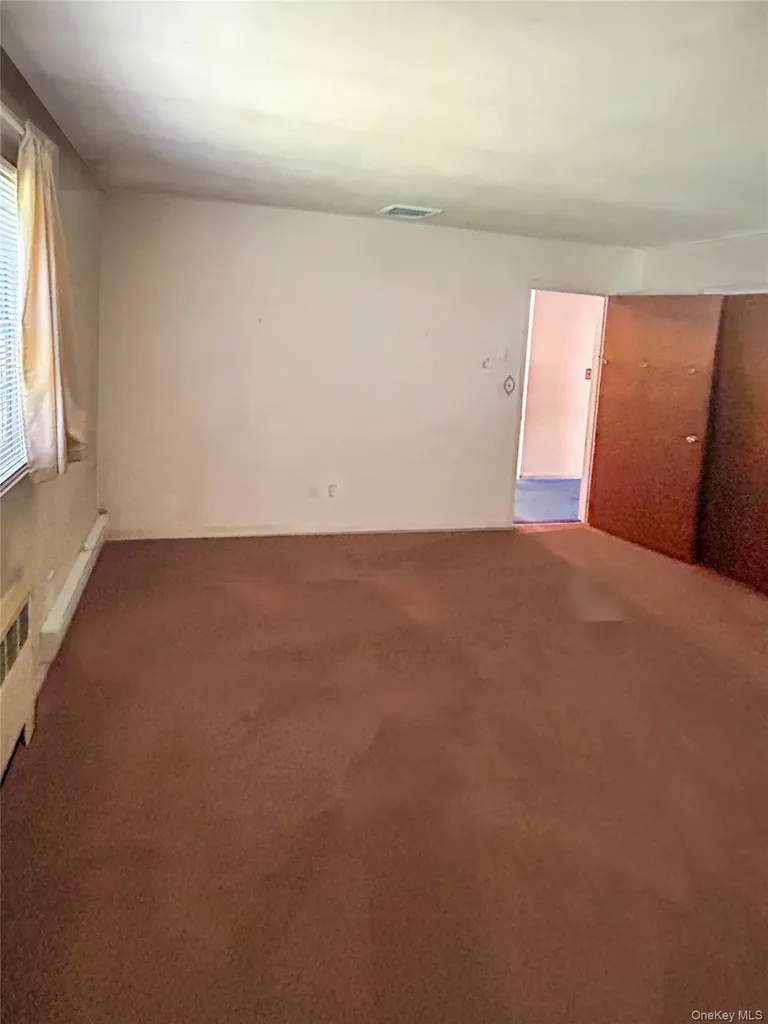 408 Ackerson Boulevard Brightwaters NY 11718
