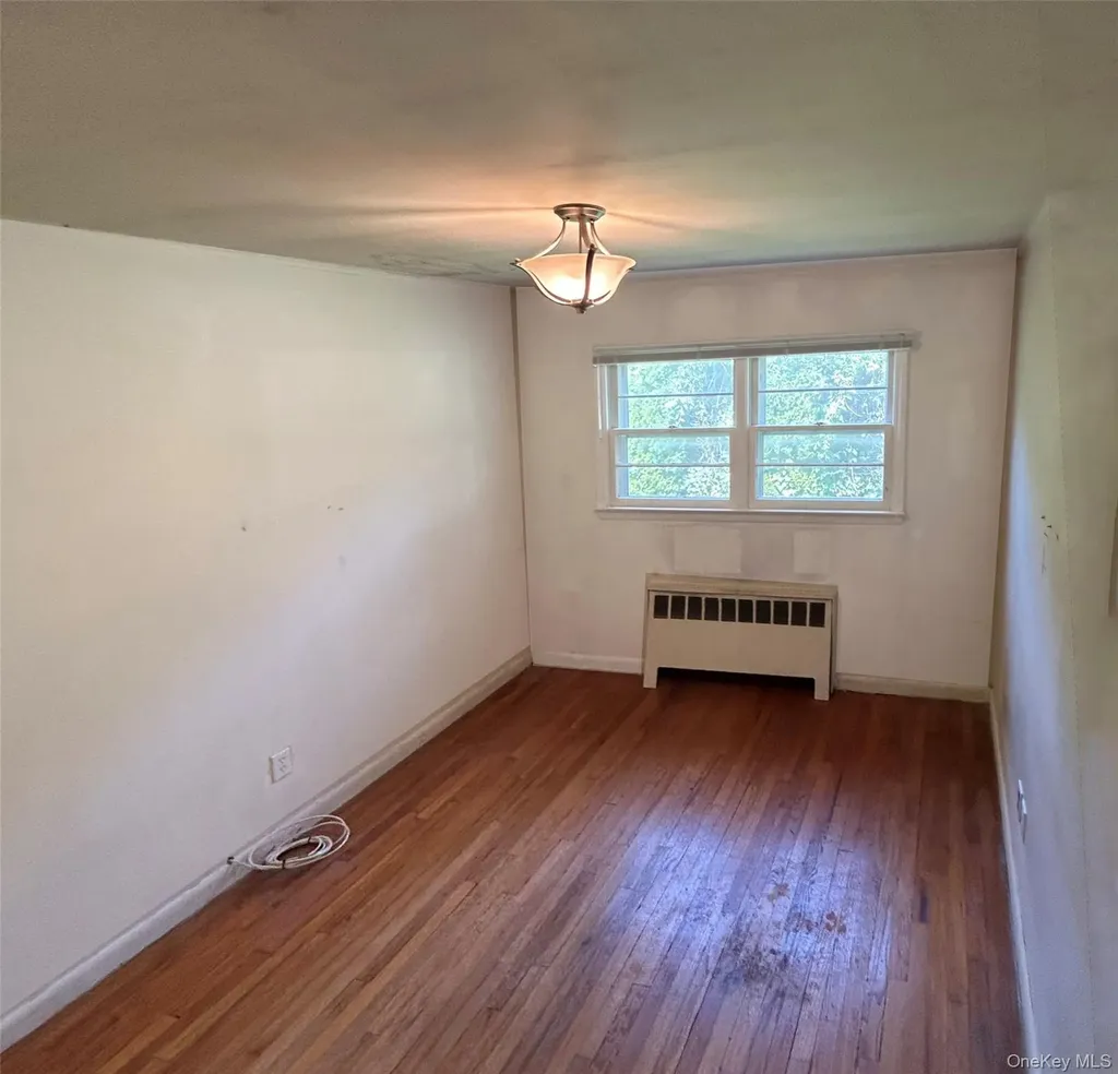 408 Ackerson Boulevard Brightwaters NY 11718