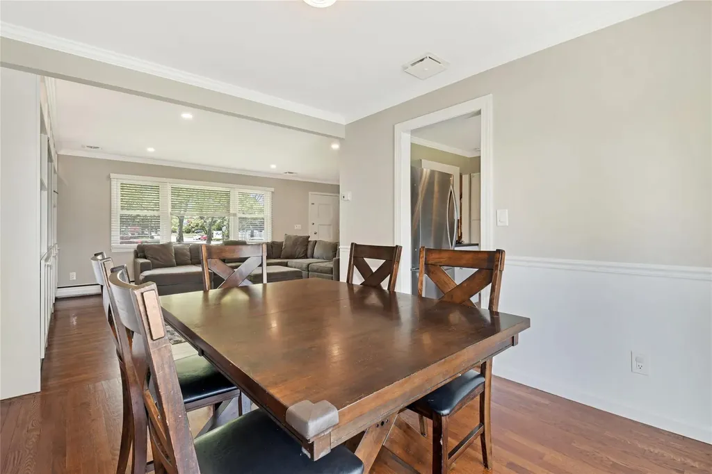 26 Sarina Drive Commack NY 11725