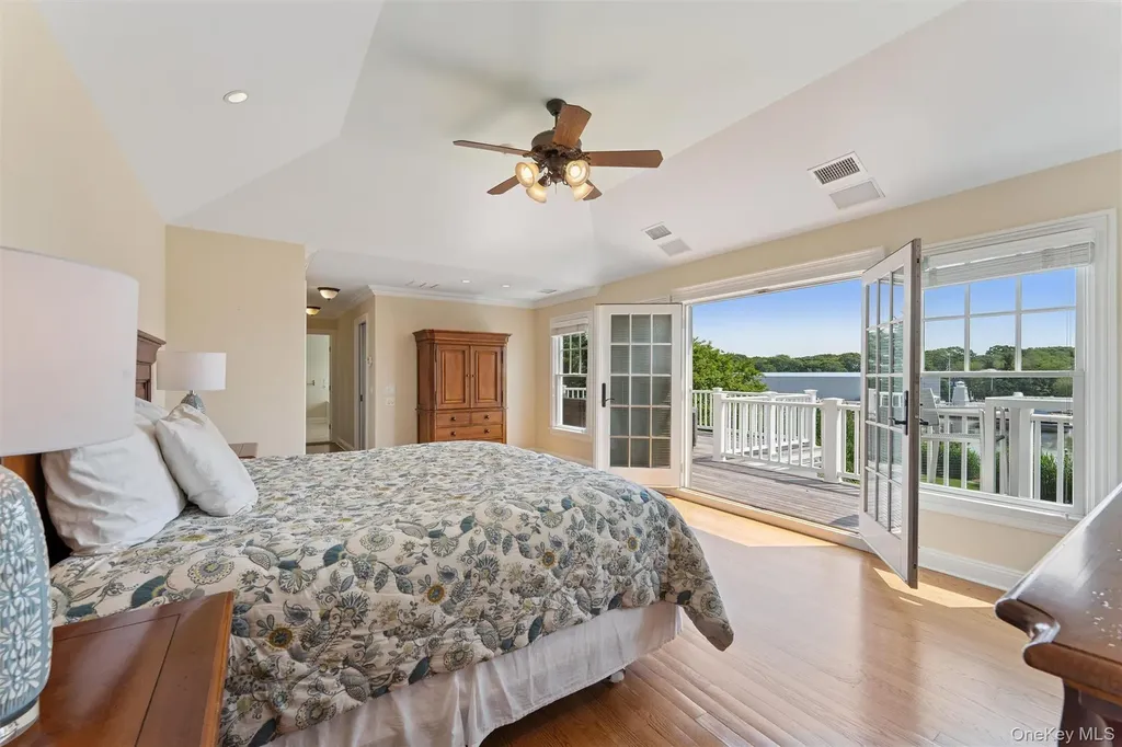 40 Overlook Drive Aquebogue NY 11931
