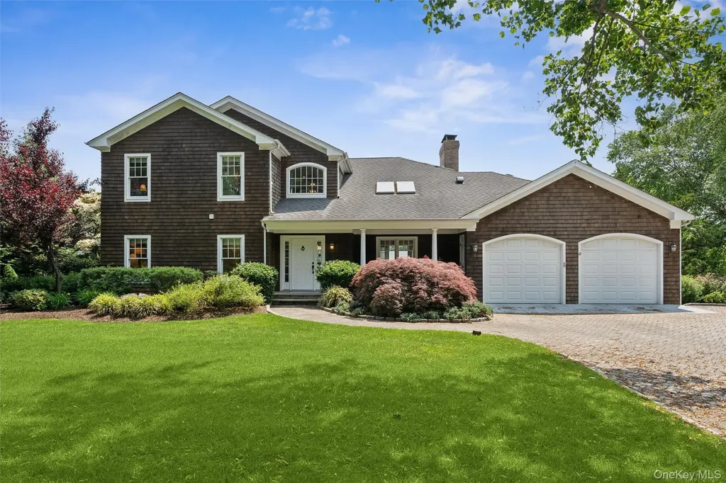 40 Overlook Drive Aquebogue NY 11931