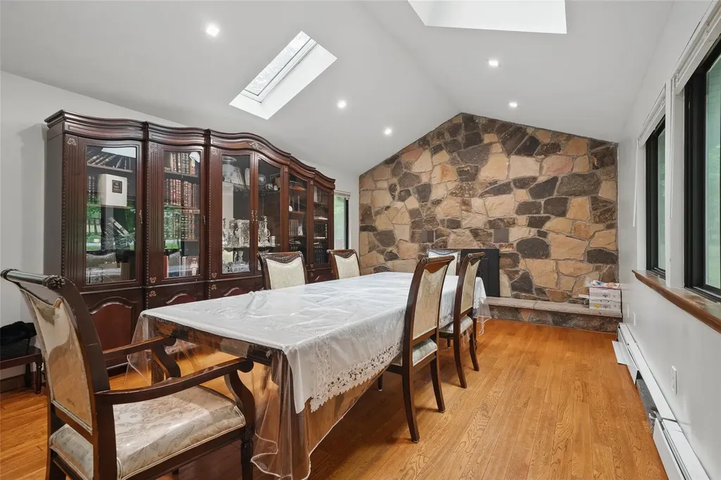 14 Lori Lane Chester NY 10918