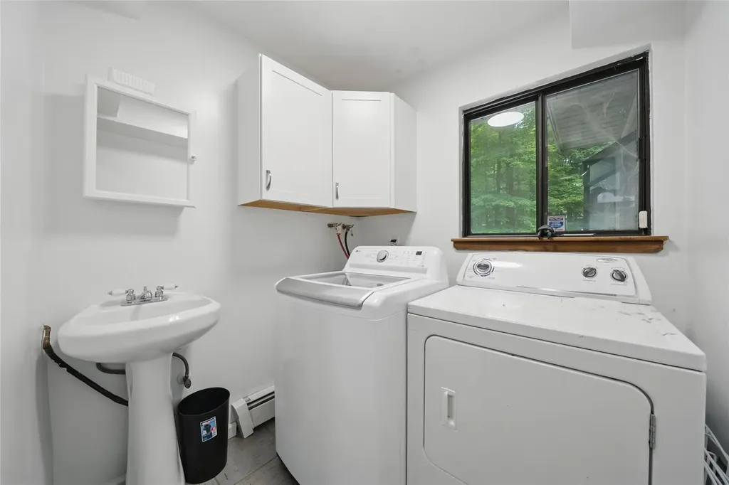 14 Lori Lane Chester NY 10918