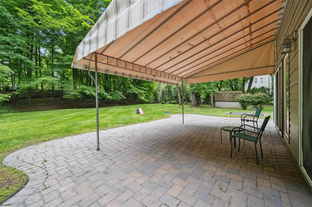 14 Lori Lane Chester NY 10918
