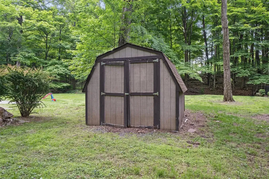 14 Lori Lane Chester NY 10918
