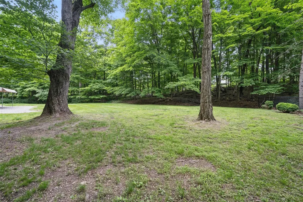 14 Lori Lane Chester NY 10918