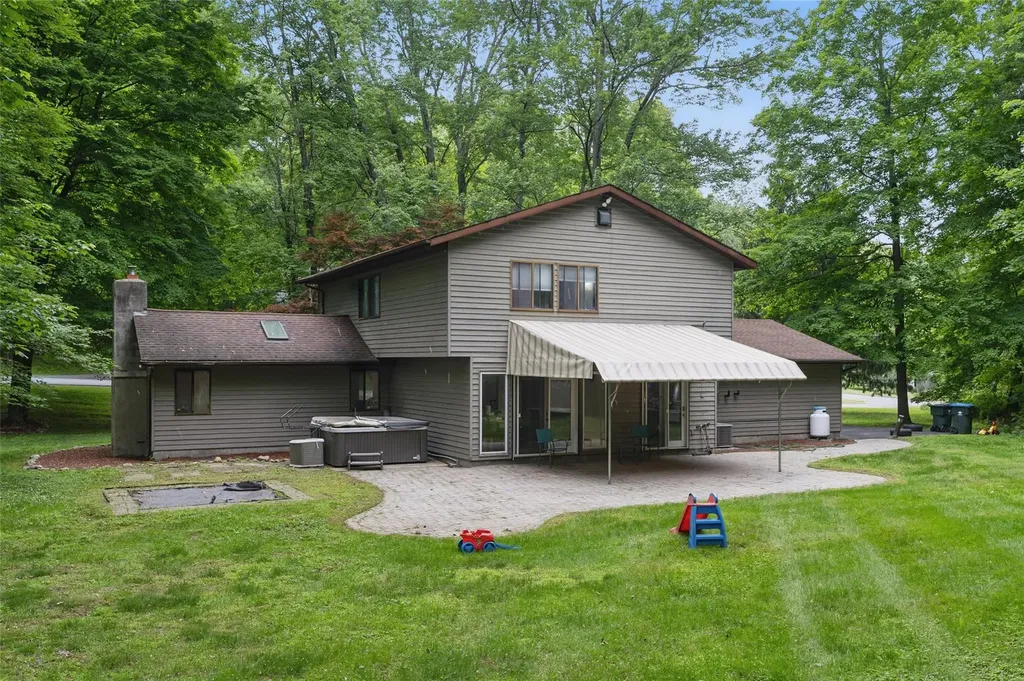 14 Lori Lane Chester NY 10918