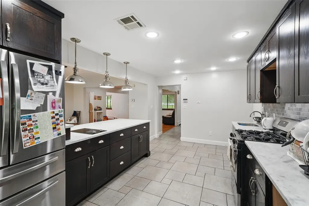 14 Lori Lane Chester NY 10918