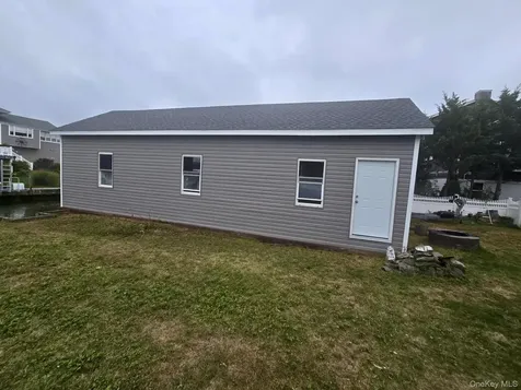 25 Meadow Lane Amityville NY 11701